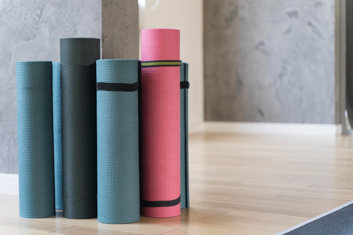 Maty do jogi do 200 zł - Kompletny poradnik