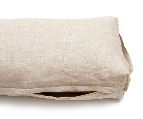 Lniany bolster do jogi – naturalny płaski wałek z łuską gryki