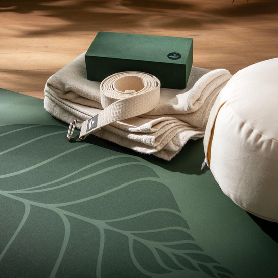 Mata do jogi Phoenix 4mm - Granatowa z plemiennym wzorem