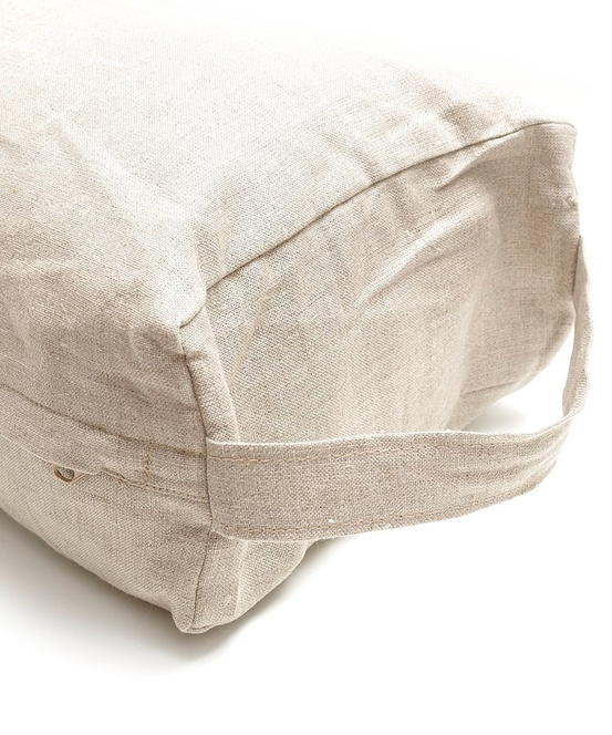 Lniany bolster do jogi – naturalny płaski wałek z łuską gryki